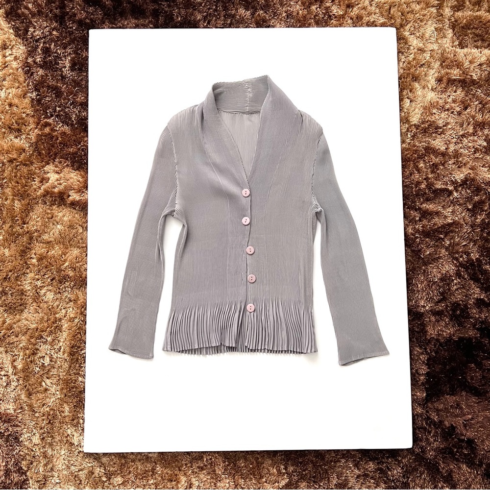 Vintage pleated cardigan